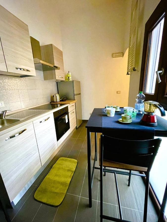 Casa Pizzoli Apartment Bari Luaran gambar